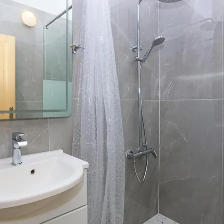 Apartamento With Parking Space Srima - Vodice, - 23593 *