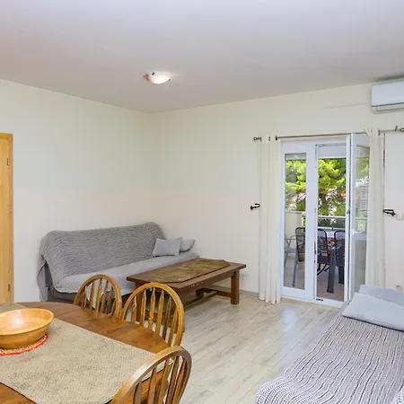 With Parking Space Srima - Vodice, - 23593 Apartamento Vodice