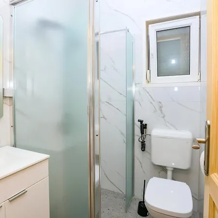 Apartament With Parking Space - Vodice, Vodice - 23593 *